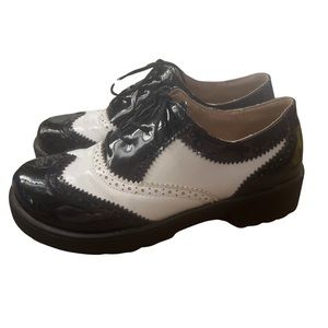 PVC Black white classic oxford lace up round toe